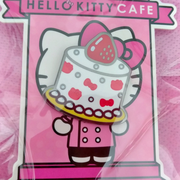 Hello Kitty Cafe Truck PIns - Picture 4 of 5